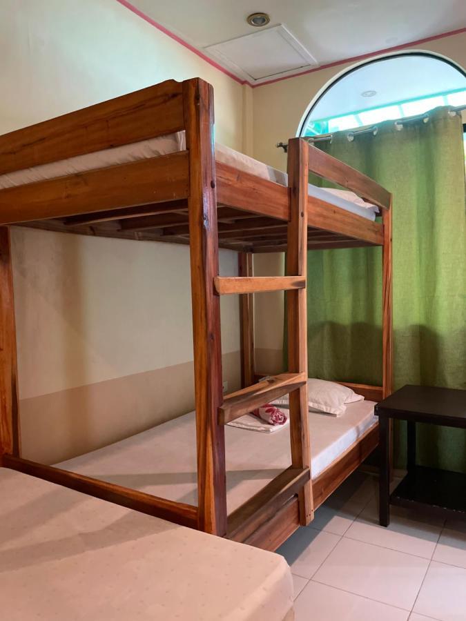 Austrias Guest House Ел Нидо Екстериор снимка