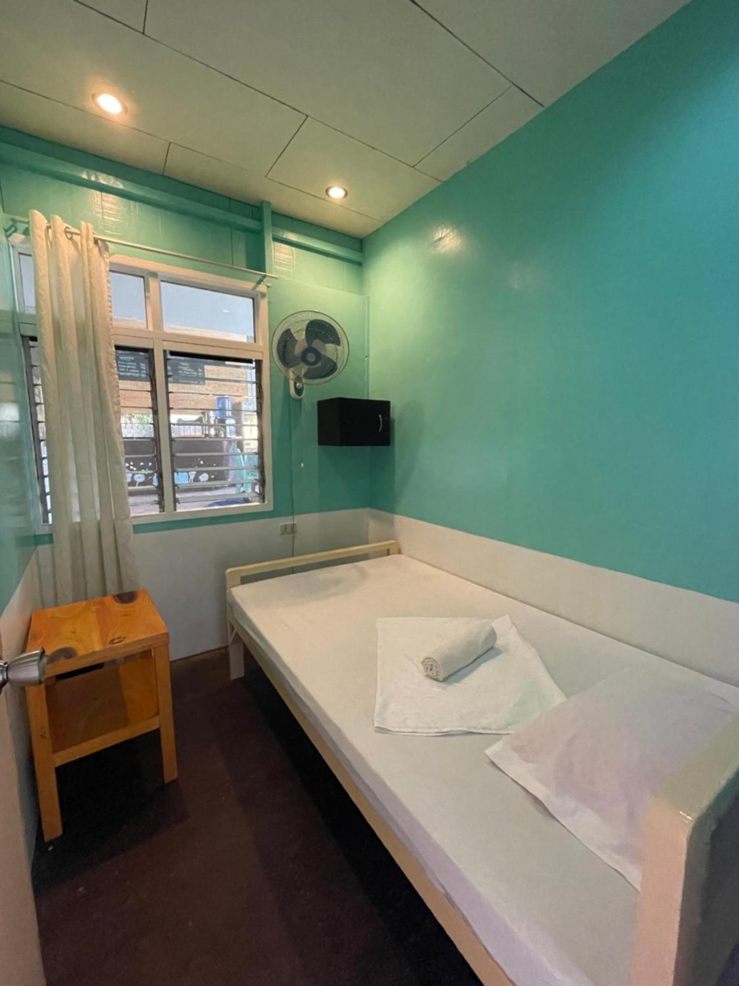 Austrias Guest House Ел Нидо Екстериор снимка